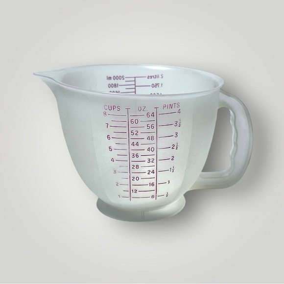 Vintage Tupperware Measuring Cup with Lid - Picture 8 of 16